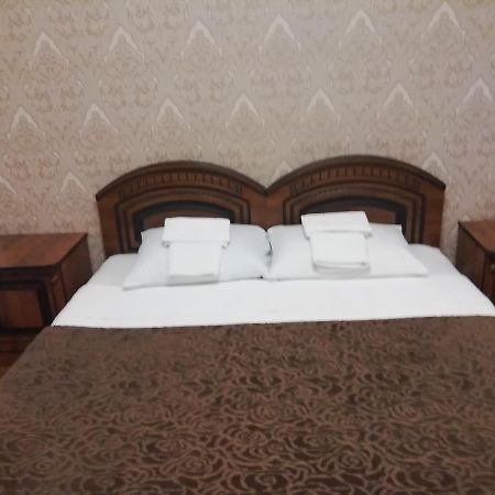 Mini-Hotel Yanson 2 Gagra Eksteriør billede