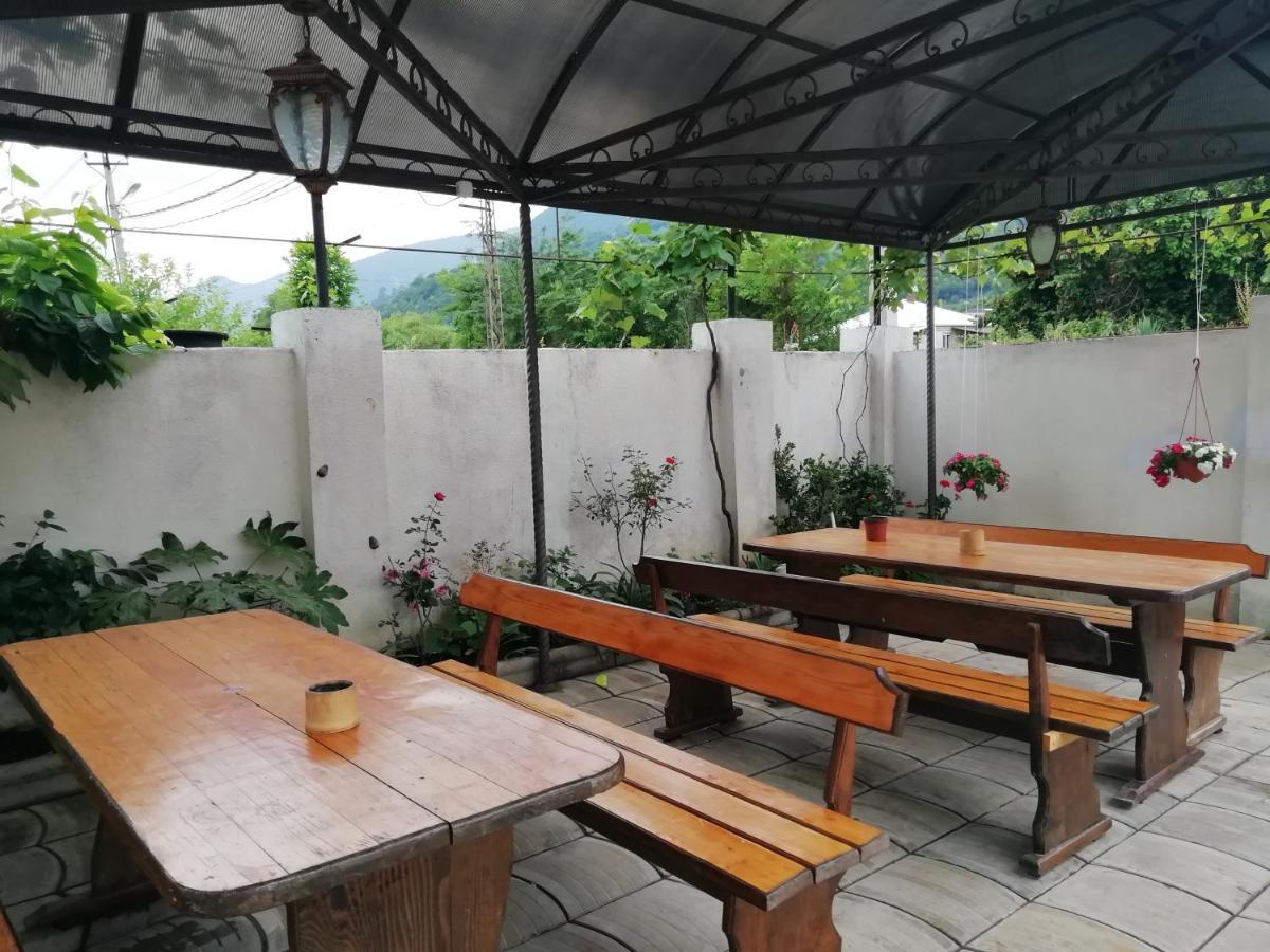 Mini-Hotel Yanson 2 Gagra Eksteriør billede