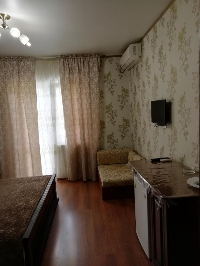 Mini-Hotel Yanson 2 Gagra Eksteriør billede