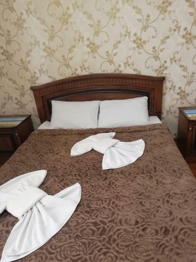 Mini-Hotel Yanson 2 Gagra Eksteriør billede